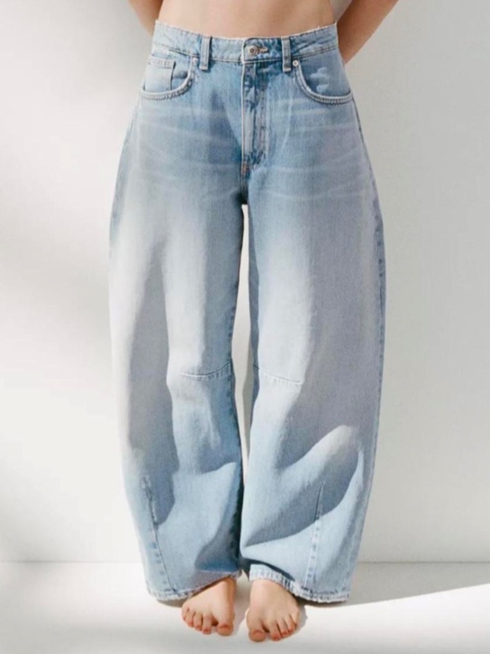 TRF MID WAIST BAGGY
BALLOON JEANS

29 (US 8) | LIGHT BLUE